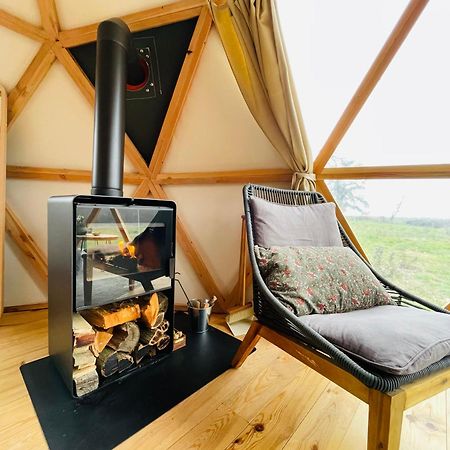 Dome Insolite Cedre Jacuzzi Et Petits Dejeuners Inclus Lagraulet-du-Gers Exteriör bild