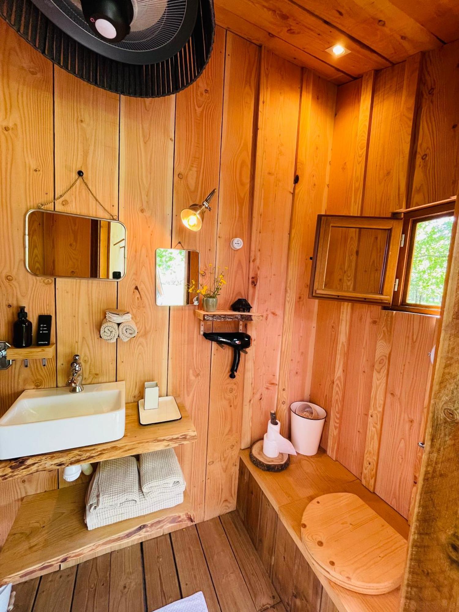 Dome Insolite Cedre Jacuzzi Et Petits Dejeuners Inclus Lagraulet-du-Gers Exteriör bild